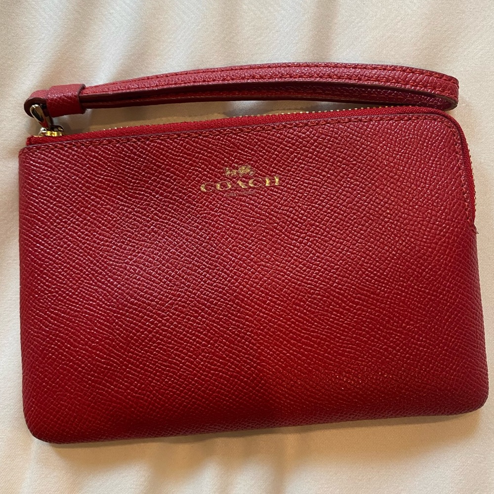 Coach Corner Zipper Leather Wristlet